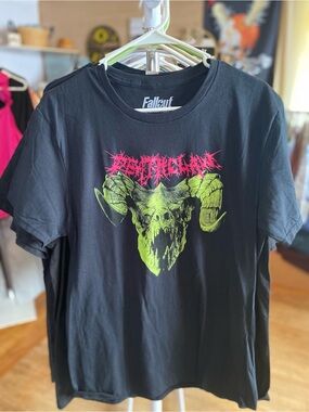 Black Short-Sleeve Graphic Tee with Neon Green Skull